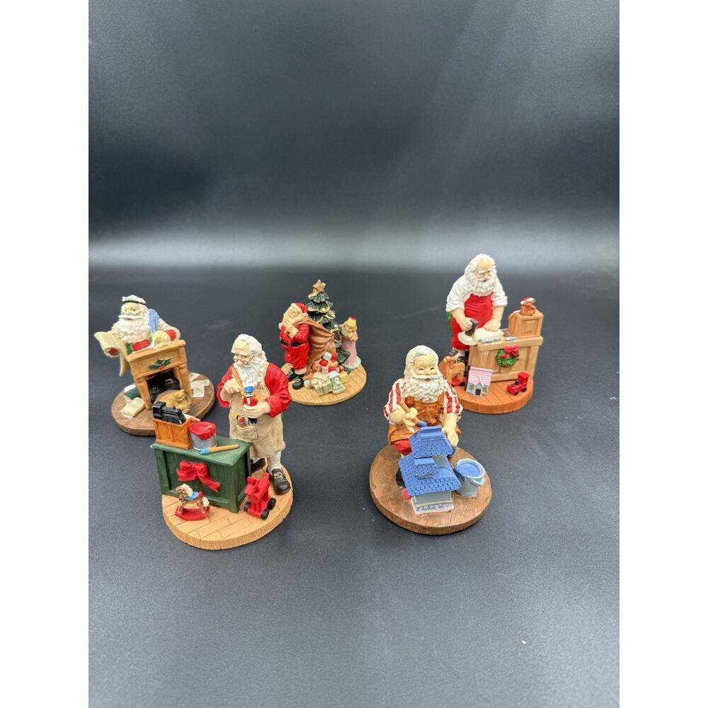 Vintage Lot Of Santa’s